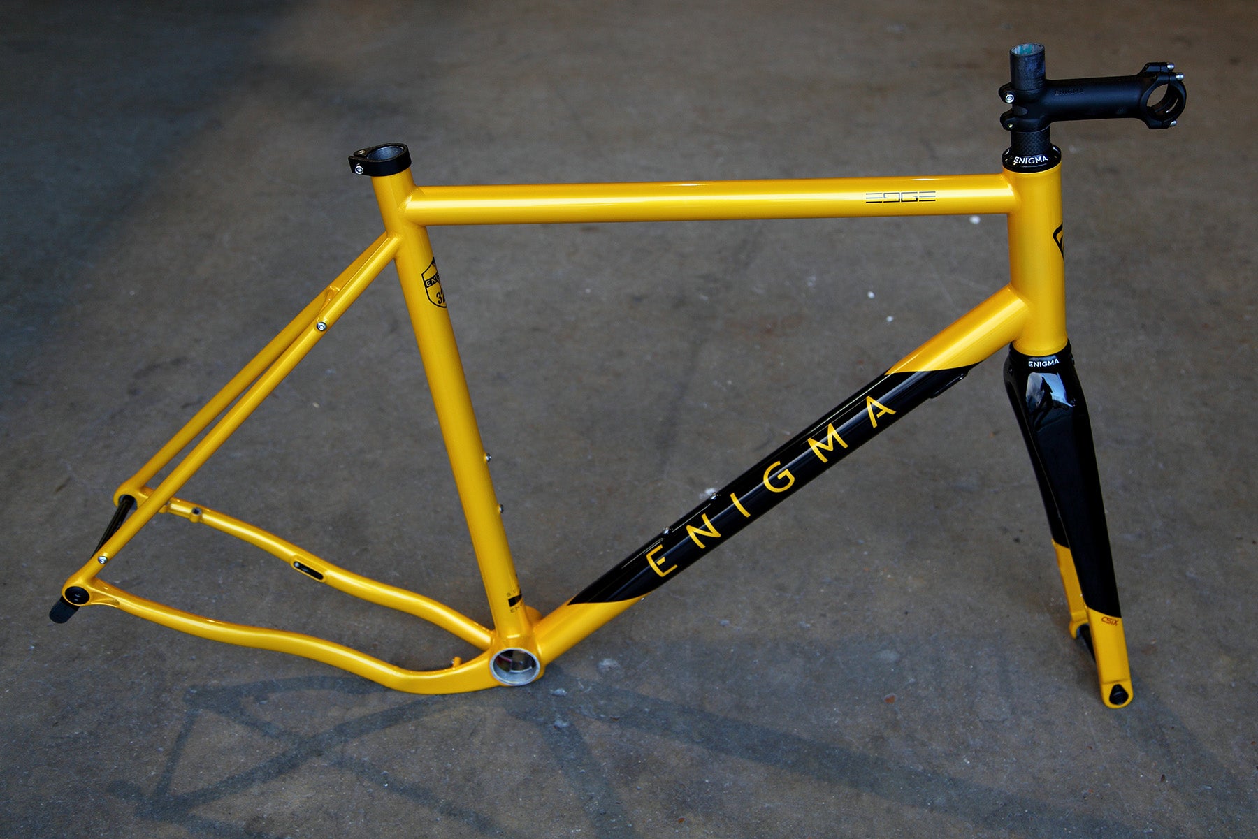 Edge 58cm Frameset with black yellow paint scheme. Enigma